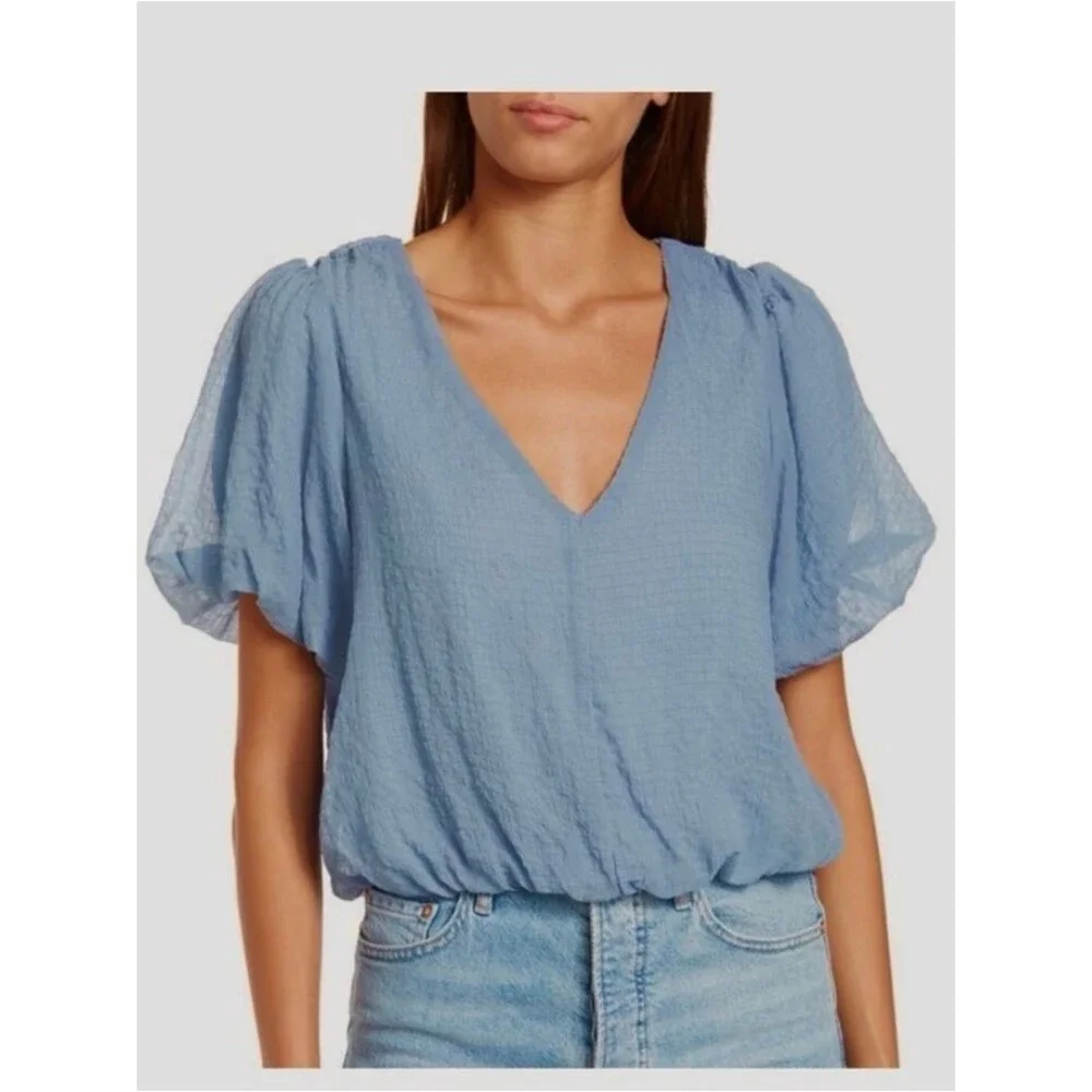 ASTR the Label Dusty Blue V-Neck Puff Gauze Sleeve Blouse Tie neck Bubble Small